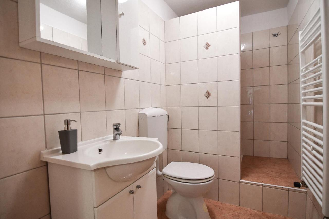 Studio Apartment Fažana Exterior foto